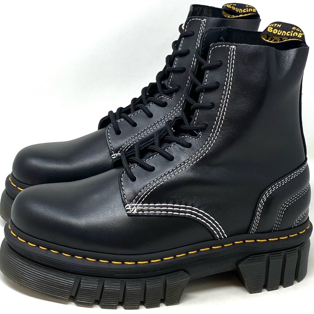 Dr. Martens Audrick  8I Quilted Lux Smooth Black Leather Lady’s Bo… - Picture 7 of 12